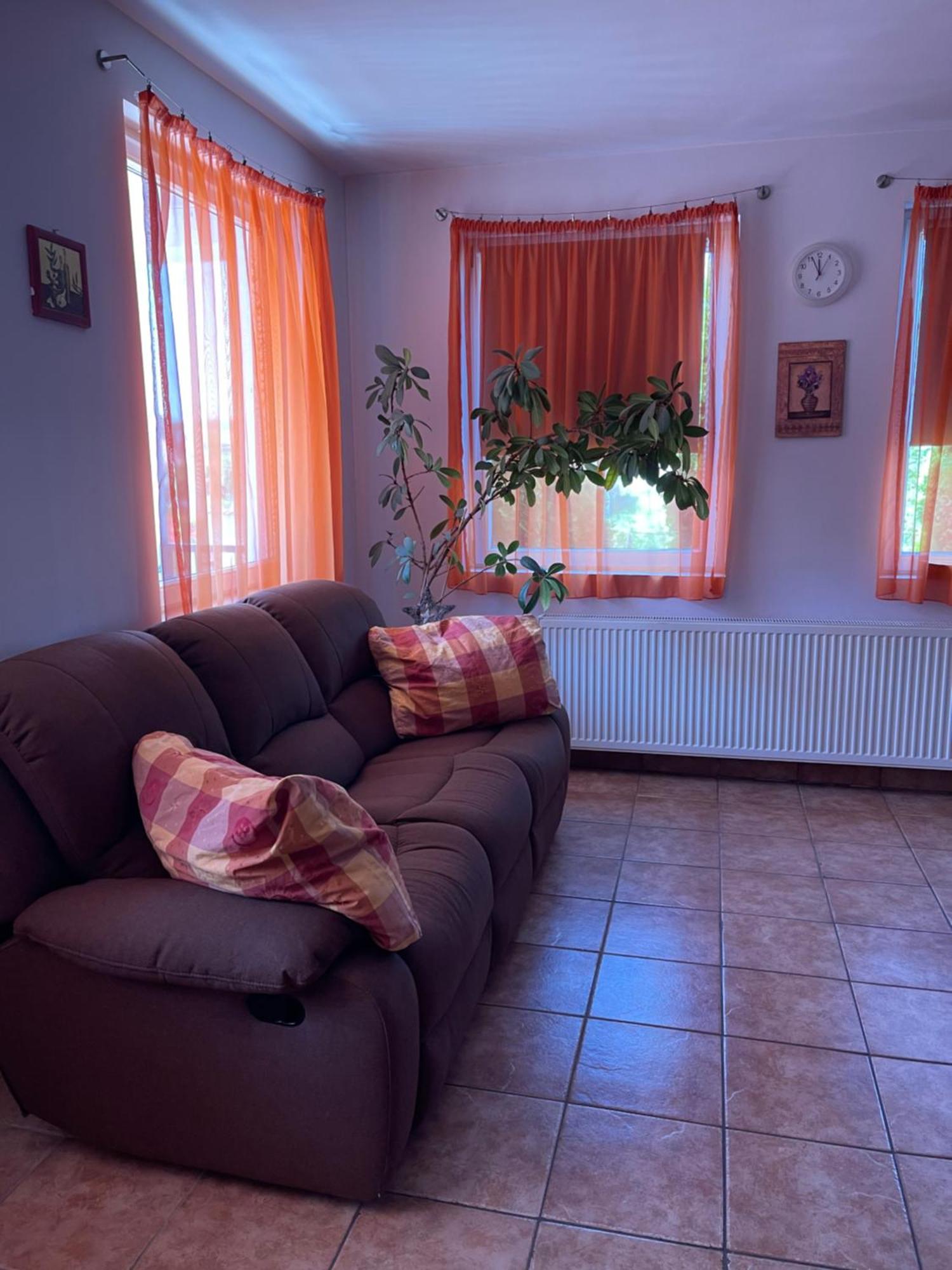 Panni Vendeghaz Otel Egerszalók Dış mekan fotoğraf