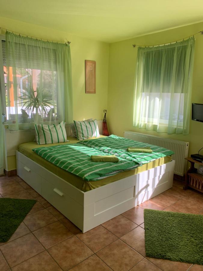 Panni Vendeghaz Otel Egerszalók Dış mekan fotoğraf